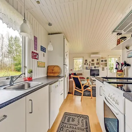 Дом отдыха Two-bedroom Holiday In *